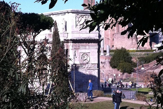 Walking Tour of the Colosseum, the Roman Forum and Palatine Hill - Palatine Hill: where Rome’s story begins