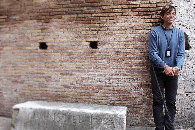 Walking Tour of the Colosseum, the Roman Forum and Palatine Hill - Guides that make the experience feel personal